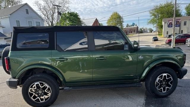 2022 Ford Bronco Base