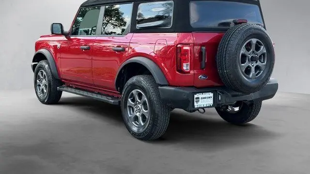 2021 Ford Bronco Base