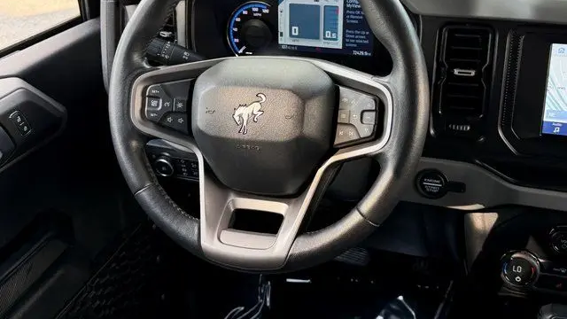 2021 Ford Bronco Base