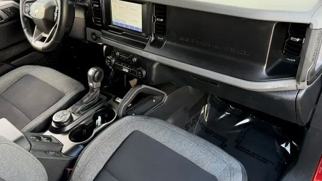 2021 Ford Bronco Base
