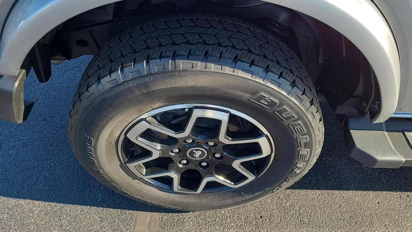 2023 Ford Bronco Base