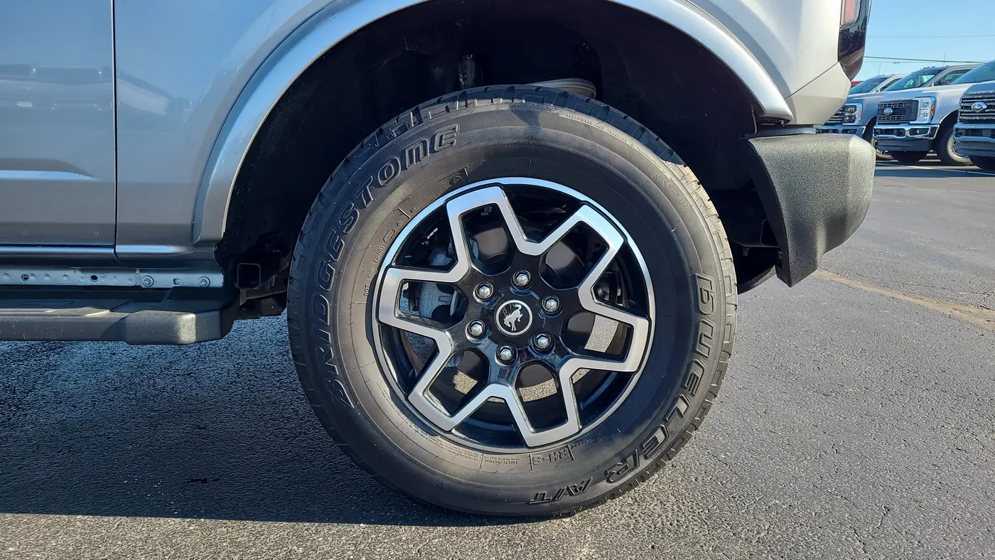 2023 Ford Bronco Base
