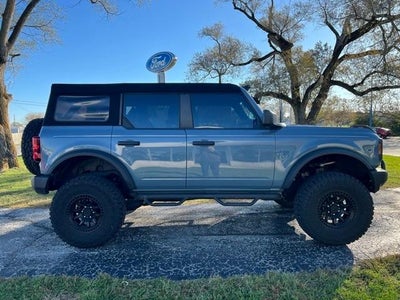 2023 Ford Bronco 4X4 Base 4DR SUV