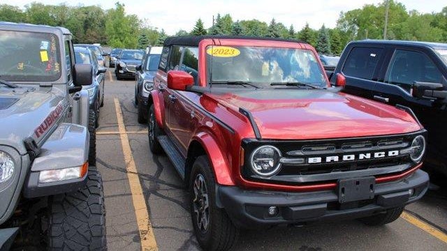 2023 Ford Bronco Base
