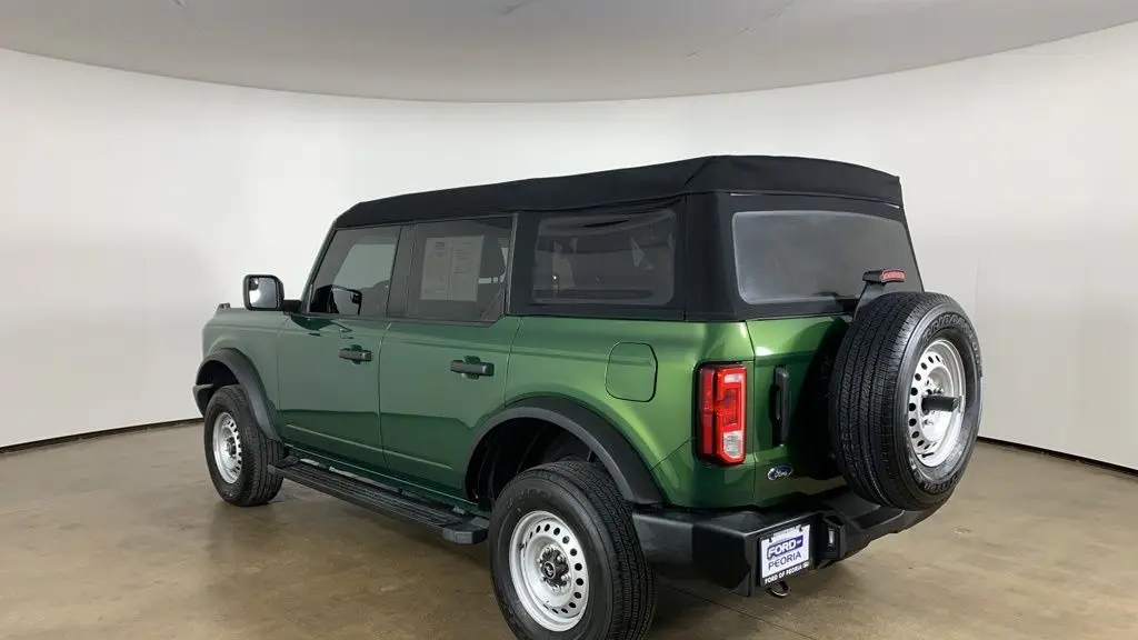 2023 Ford Bronco Base