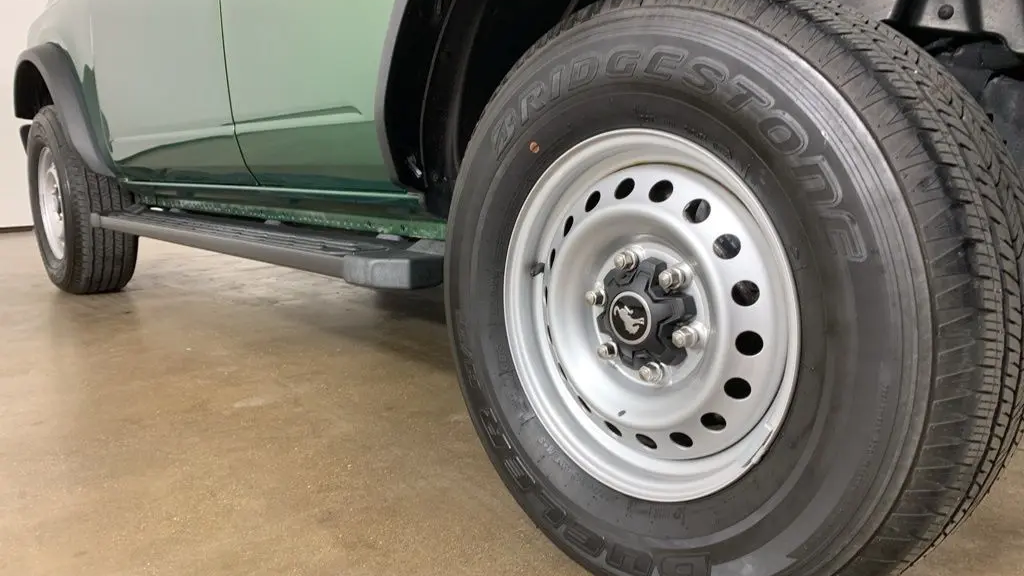 2023 Ford Bronco Base