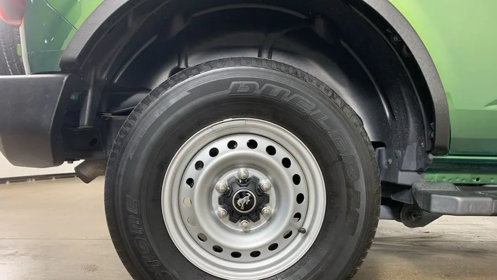 2023 Ford Bronco Base