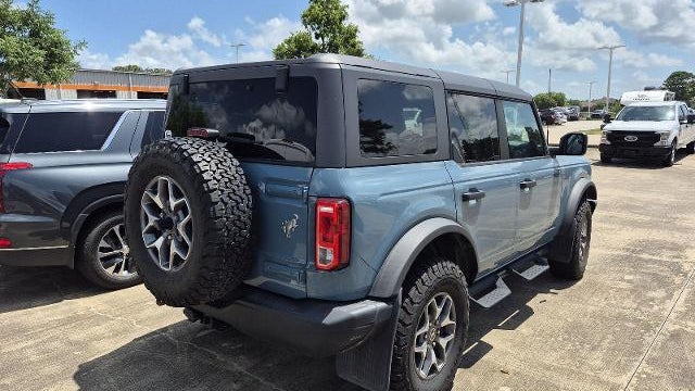 2023 Ford Bronco Base