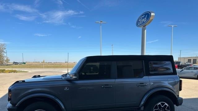2023 Ford Bronco Base