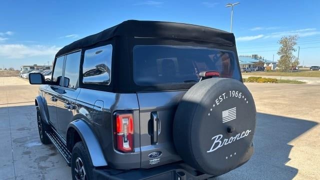 2023 Ford Bronco Base