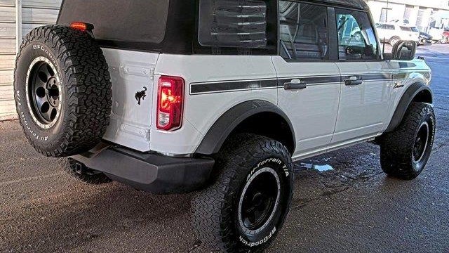 2021 Ford Bronco Base