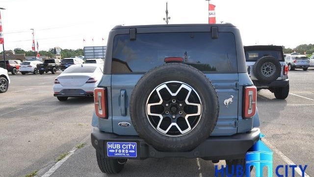 2023 Ford Bronco Base