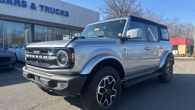 2023 Ford Bronco Base