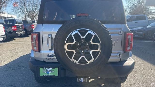 2023 Ford Bronco Base