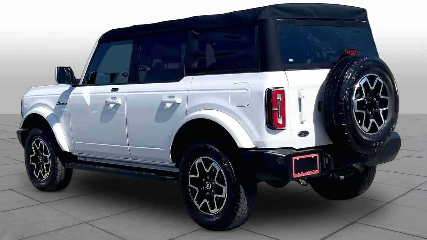 2021 Ford Bronco Base