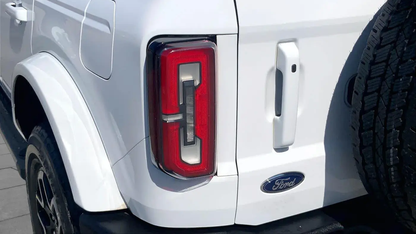 2021 Ford Bronco Base