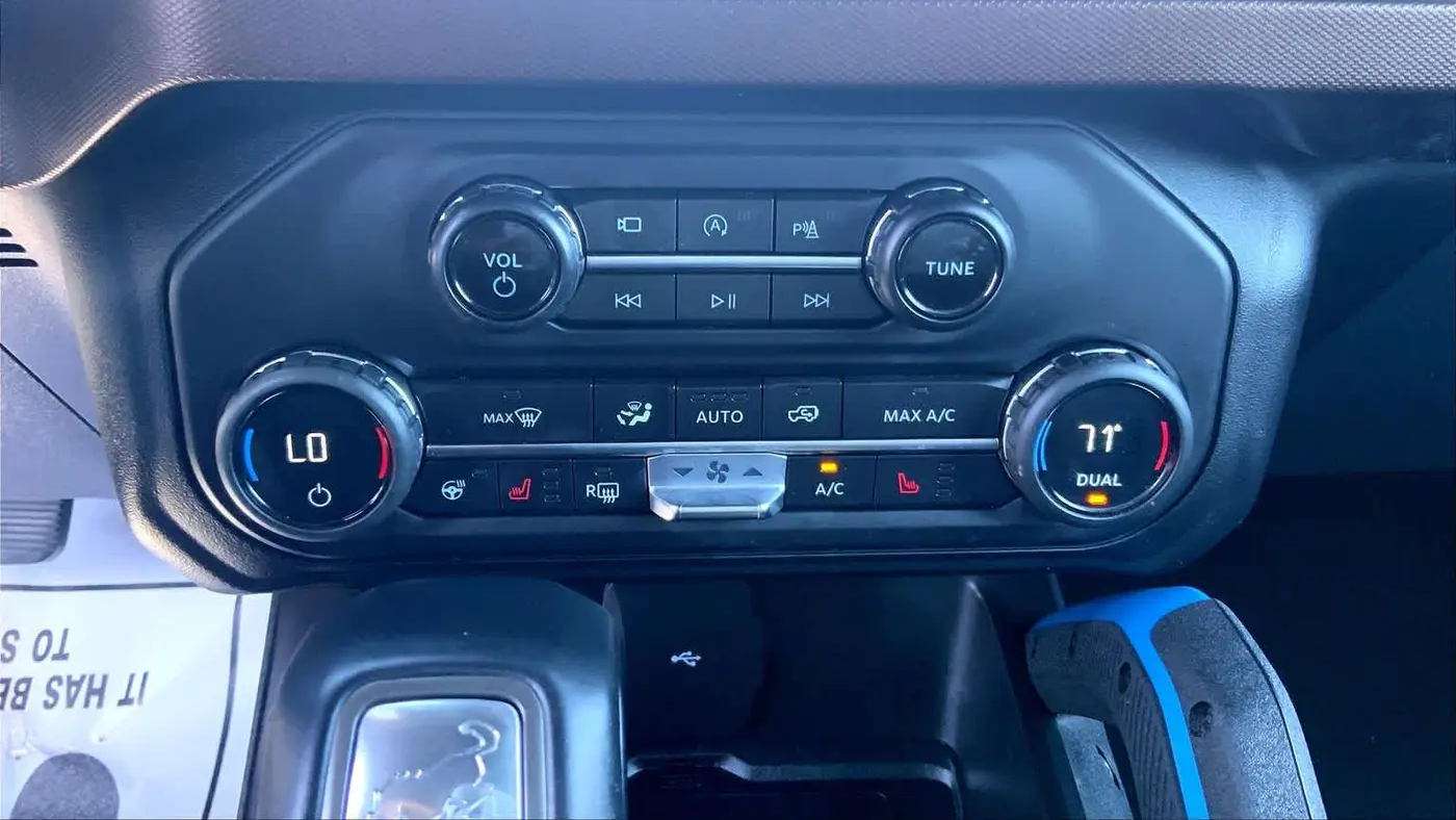 2021 Ford Bronco Base