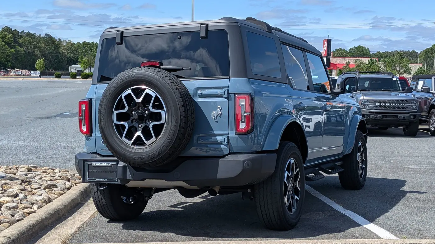 2023 Ford Bronco Base