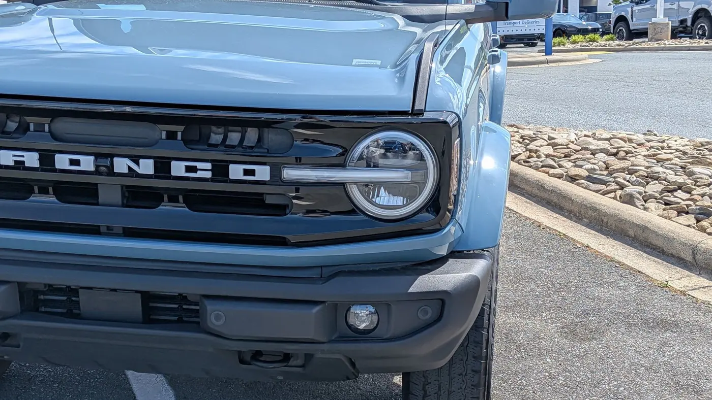 2023 Ford Bronco Base