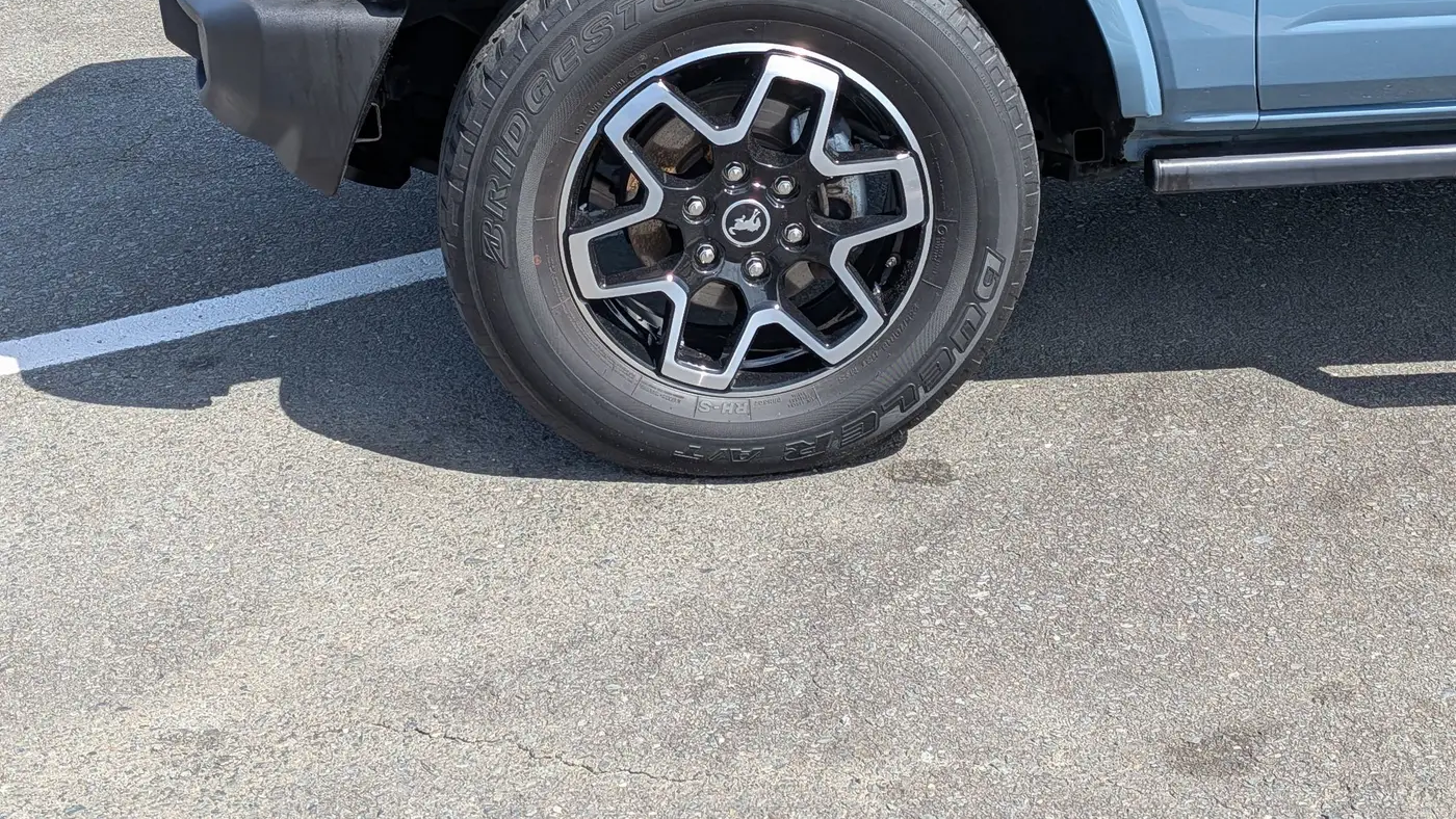 2023 Ford Bronco Base