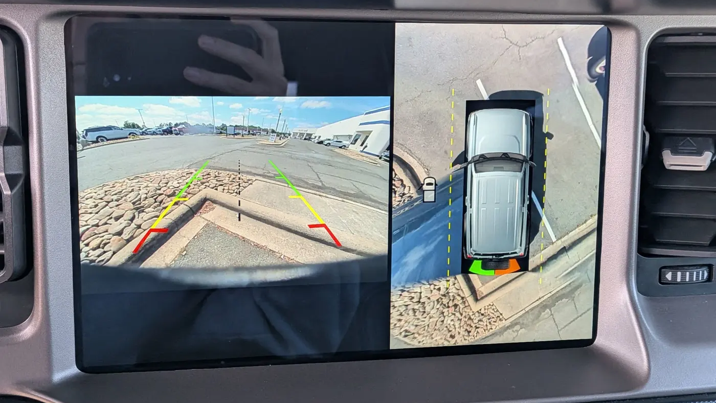 2023 Ford Bronco Base