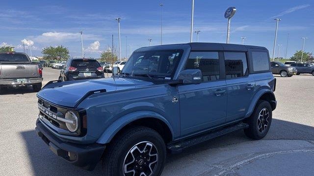 2023 Ford Bronco Base