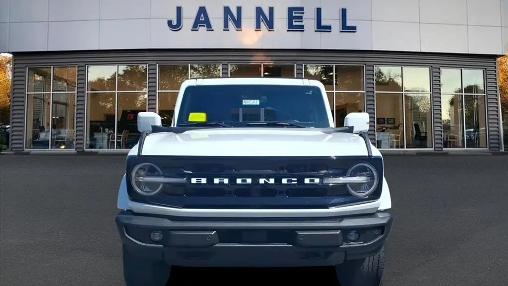 2023 Ford Bronco Base