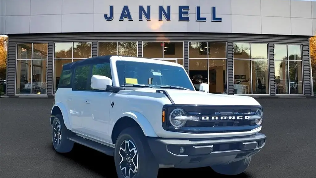 2023 Ford Bronco Base