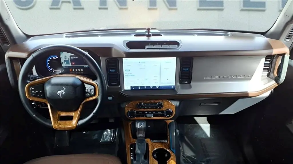 2023 Ford Bronco Base