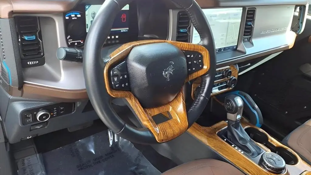 2023 Ford Bronco Base