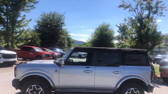 2021 Ford Bronco Base