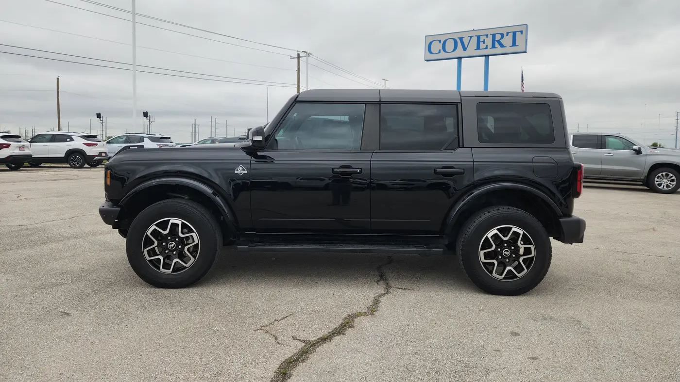 2023 Ford Bronco Base