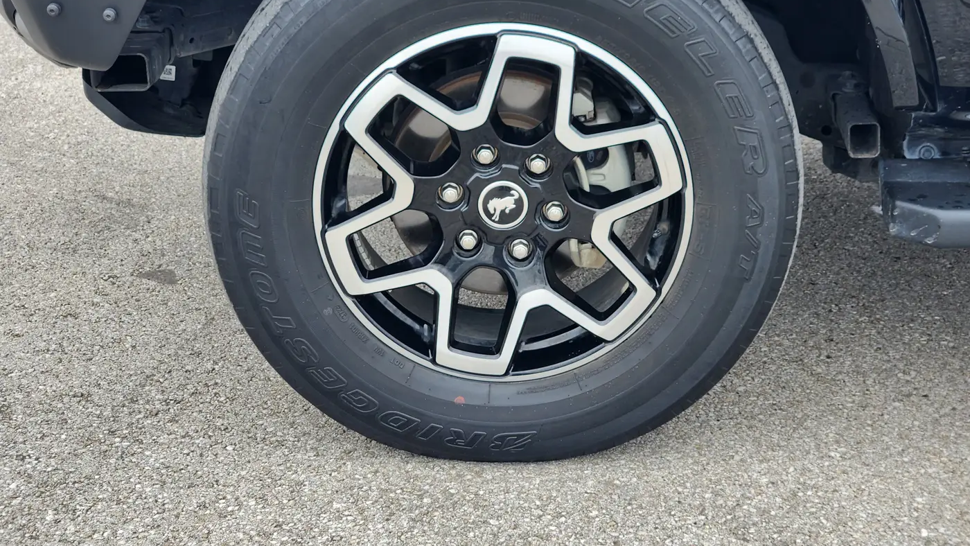 2023 Ford Bronco Base