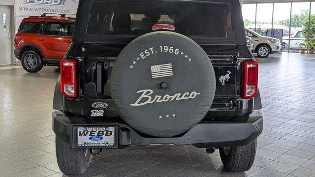 2023 Ford Bronco Base