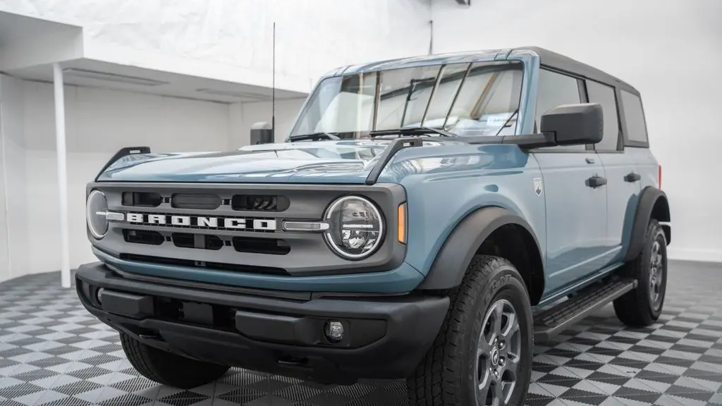 2023 Ford Bronco Base