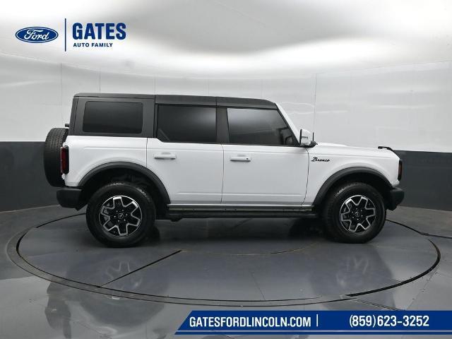 2022 Ford Bronco - $32,998