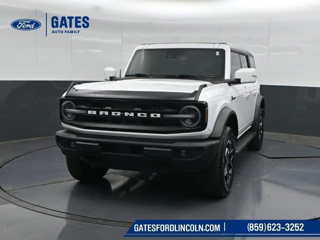 2022 Ford Bronco - $32,998
