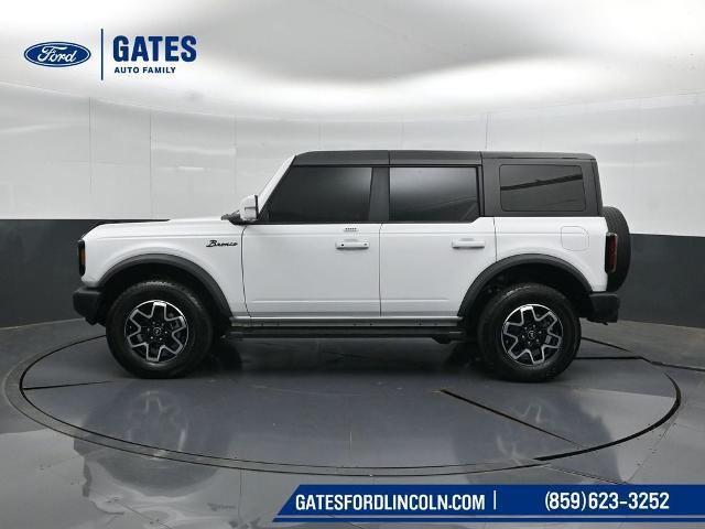 2022 Ford Bronco - $32,998