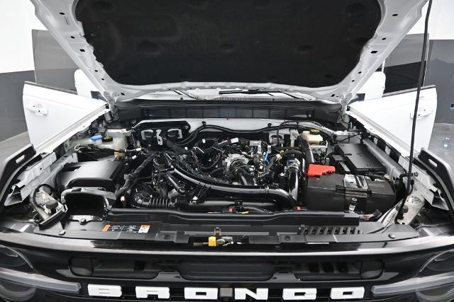 2022 Ford Bronco - $32,998