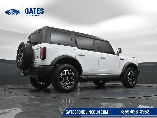 2022 Ford Bronco - $32,998