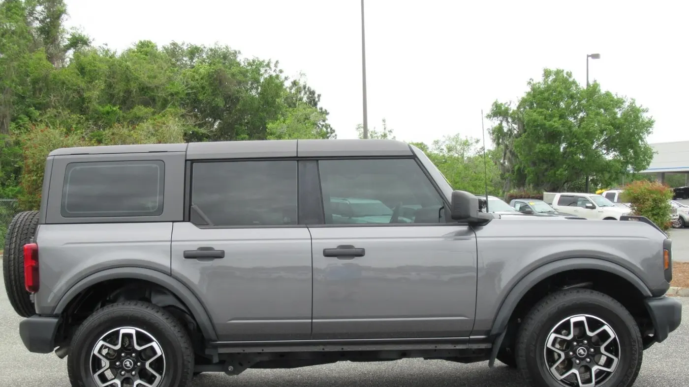 2022 Ford Bronco Base