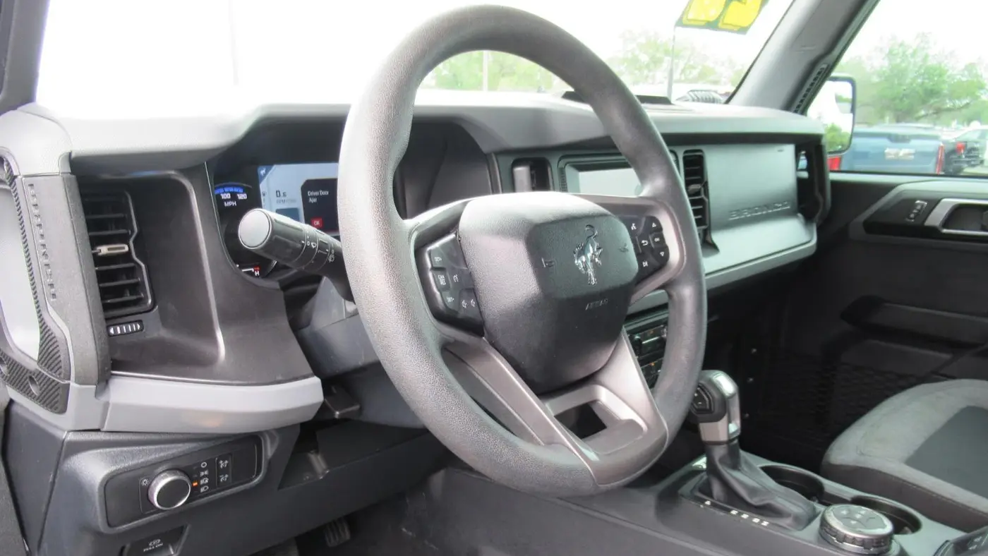 2022 Ford Bronco Base