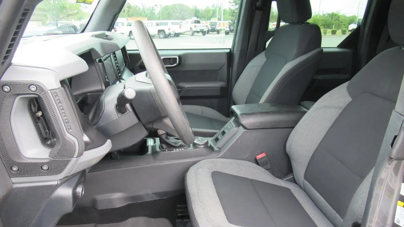 2022 Ford Bronco Base
