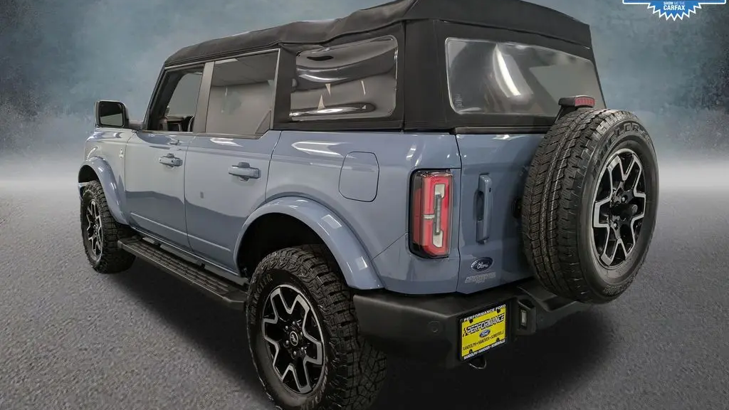 2023 Ford Bronco Base