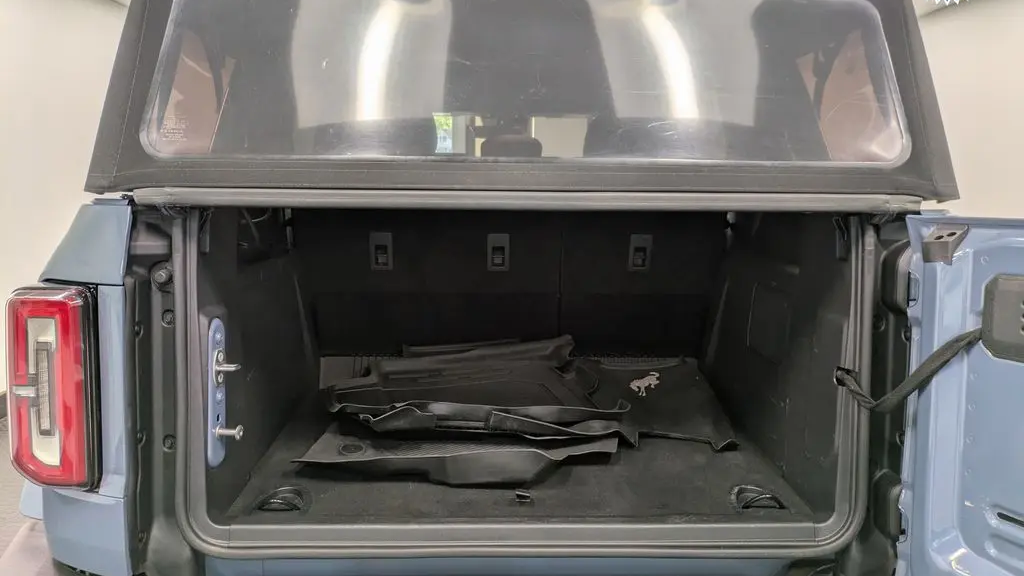 2023 Ford Bronco Base