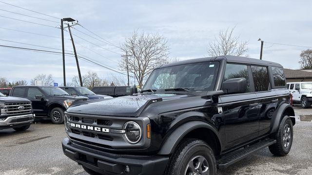 2023 Ford Bronco Base