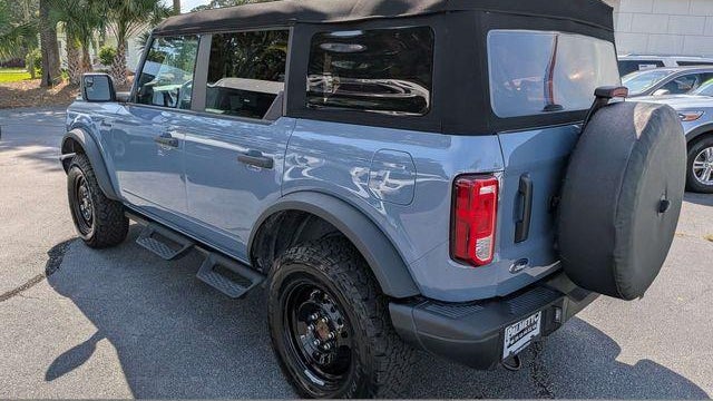 2023 Ford Bronco Base