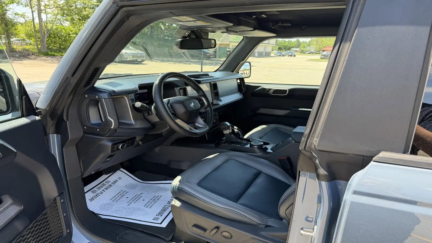 2023 Ford Bronco Base