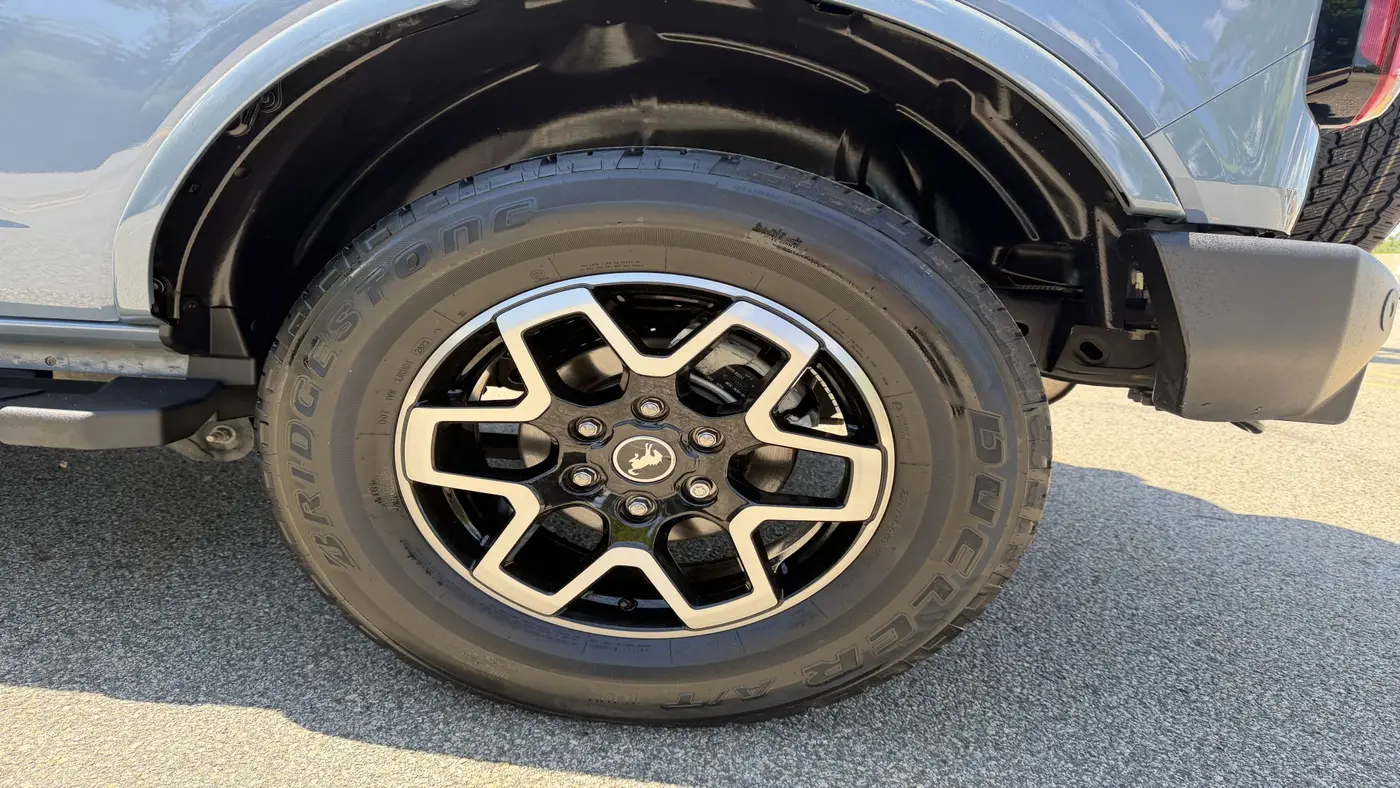 2023 Ford Bronco Base