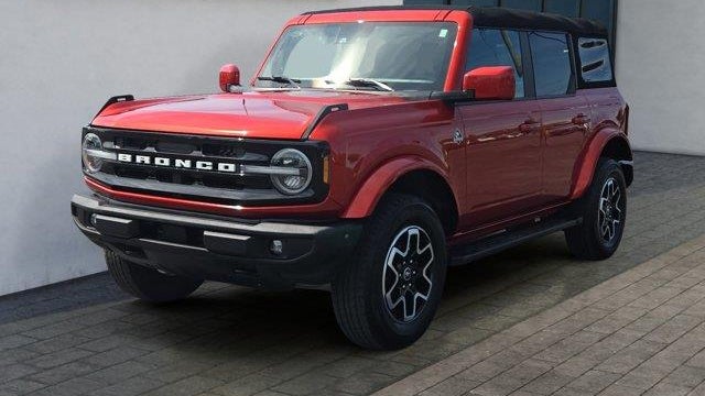 2023 Ford Bronco Outer Banks